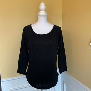 Mossimo Women's 3/4 length sleeve top.
